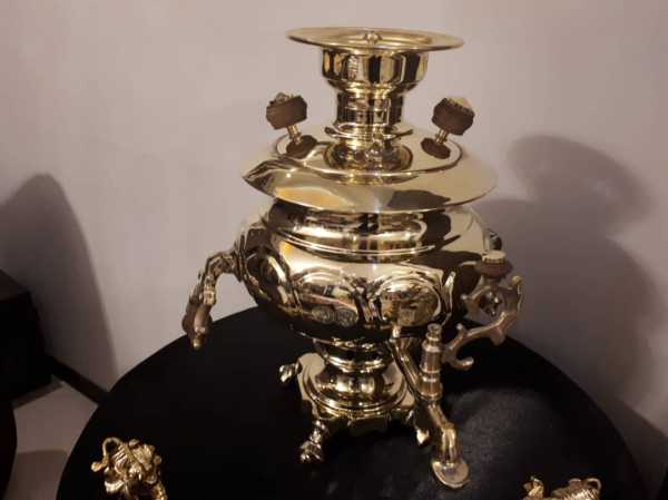 سماور سلطنتی دسته خوابیده برنجیA-۰۱۱